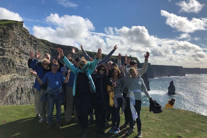6-Day Magical Southern Explorer Small Group Tour - Day 1: From Dublin’s Sights to Glendalough and Kilkenny Castle