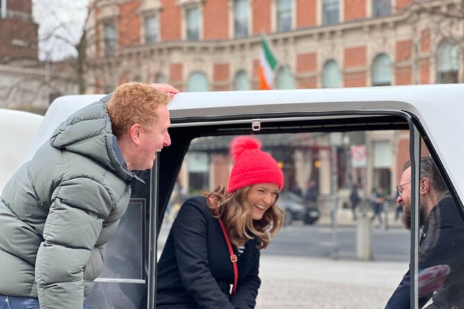 A Unique and Fun 1 Hour city tour of Dublin - Pepper Canister Church: A Quick Architectural Moment