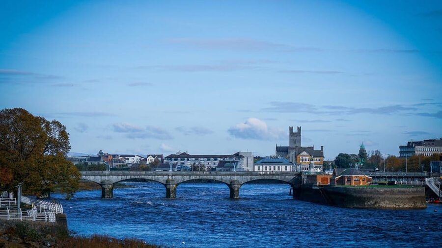 Best of Limerick: Private Walking Tour with a Local - King John’s Castle on the Shannon: where the city’s geography clicks