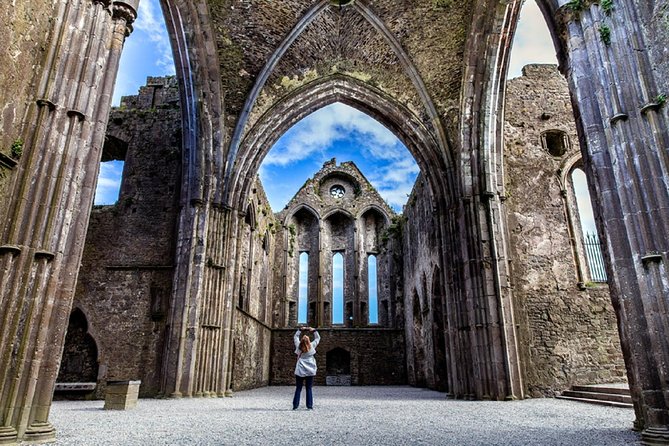 Blarney, Rock of Cashel & Cahir Castles Day Tour From Dublin - Blarney Castle and Gardens: Stone of Eloquence, steep steps, and garden time