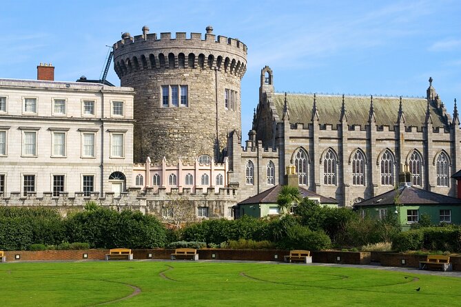 Book of Kells, Dublin Castle, Christ Church Cathedral Tour - Weather and what to wear for a walk that keeps going