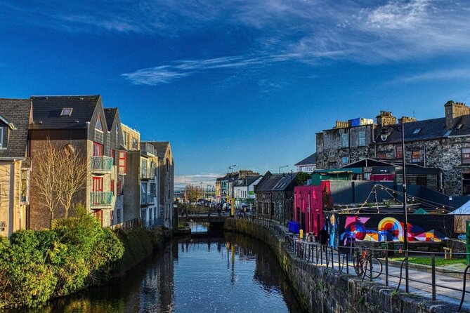Cliffs of Moher, Burren and Galway 2 Days Private Chauffeur Tour - Sean’s Bar at Athlone: Where a Pub Tour Becomes a Story