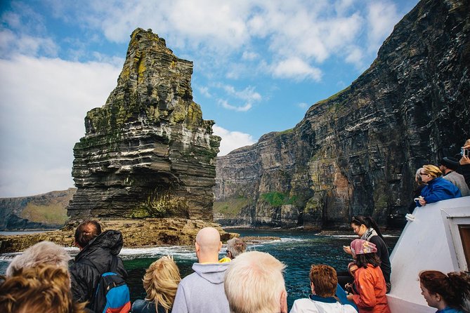 Cliffs of Moher Day Tour from Cork: Including Wild Atlantic Way - Drivers and guides: where the day can rise or wobble