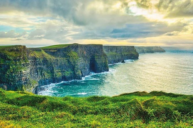 Cliffs of Moher Luxury Private Day Tour - Cliffs of Moher: 700-Foot Views and a Proper Amount of Time