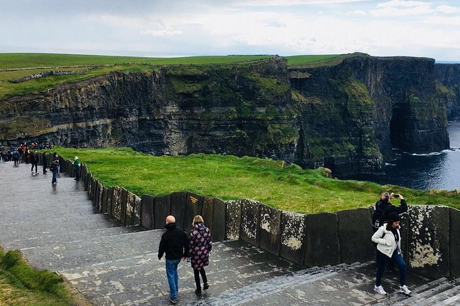 Cliffs Of Moher Tour In Spanish - Value for money: what’s included, what costs extra