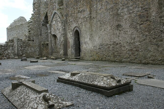 Day trip to Cliffs of Moher & Bunratty Castle and Ennis - Price and value: what $145 gets you, and where it can fall short