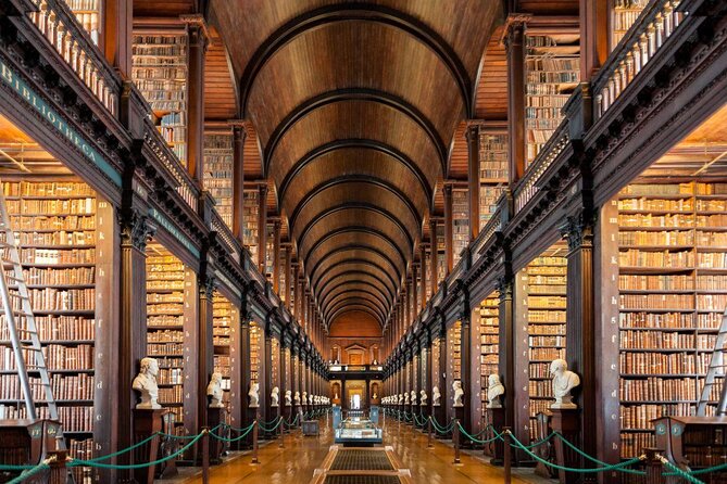 Dublin Book of Kells, Castle and Molly Malone Statue Guided Tour - Key Highlights You Can Feel Right Away