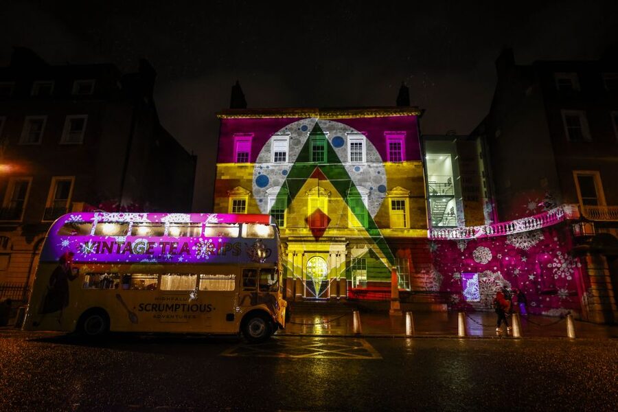 Dublin: Christmas Lights Festive Bus Tour with Afternoon Tea - Why This Christmas Lights Bus Tour Works in Dublin
