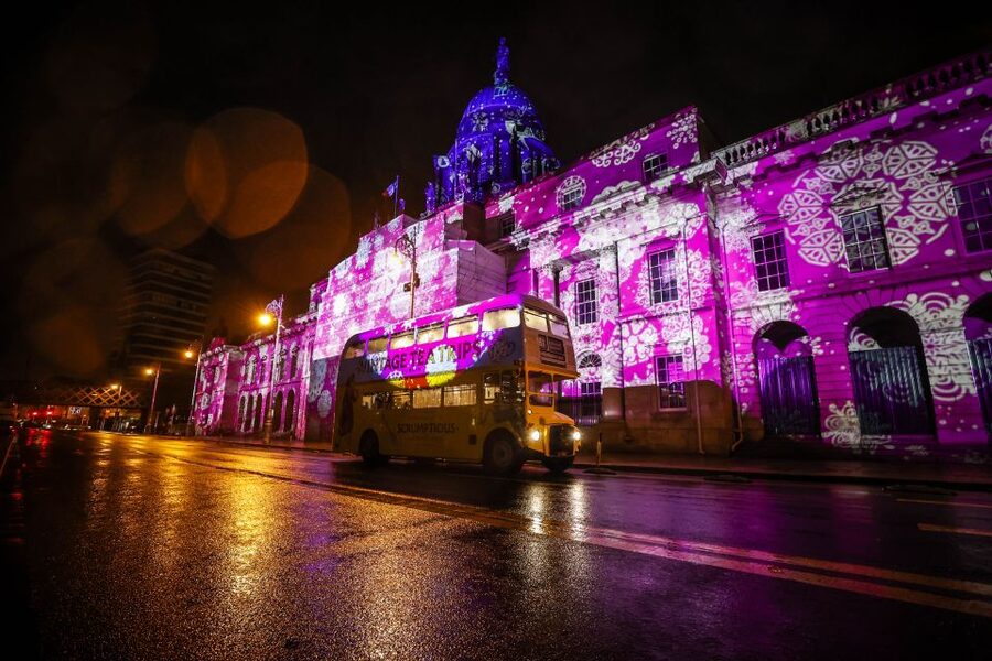 Dublin: Christmas Lights Festive Bus Tour with Afternoon Tea - Afternoon Tea While You Ride: What’s Included and What It Feels Like