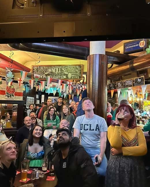 Dublin: City Pub Crawl Experience - Stops 2 to 4: local bars with 45-minute drinking blocks