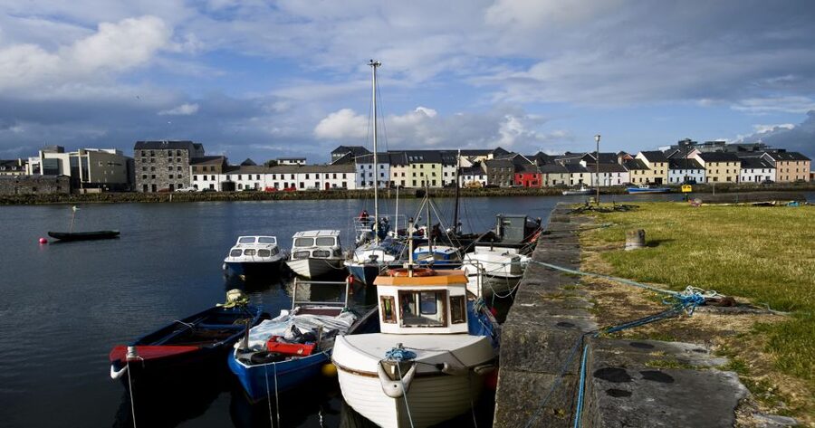 Dublin: Cliffs of Moher, Atlantic Edge & Galway City - Morning start: two Dublin pickup points and a grey coach mindset