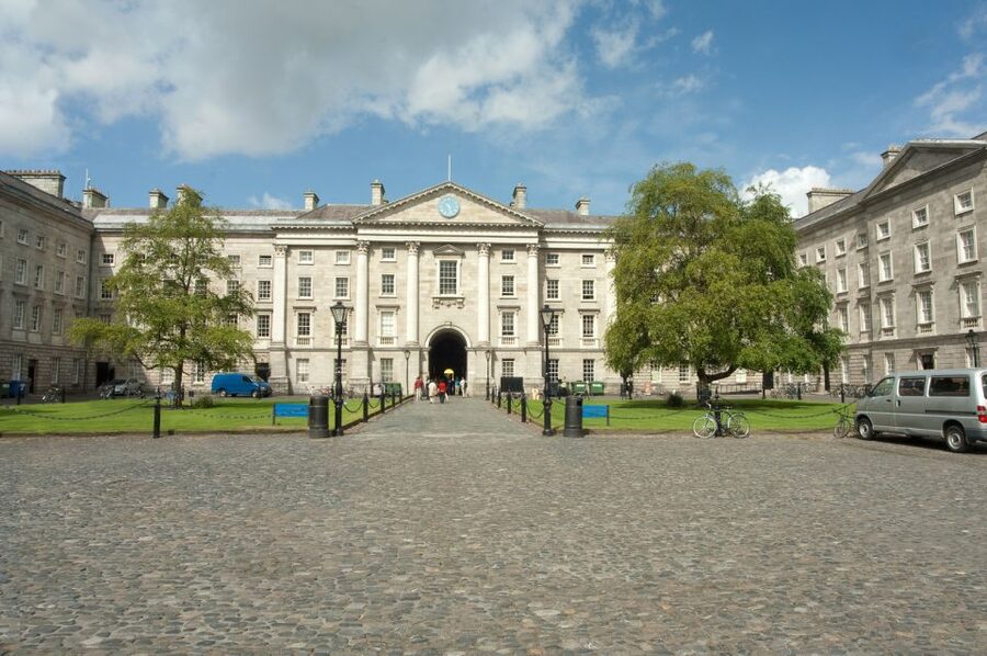 Dublin: Fast-Track Book of Kells Ticket & Dublin Castle Tour - Who should book this Book of Kells and Dublin Castle fast-track tour