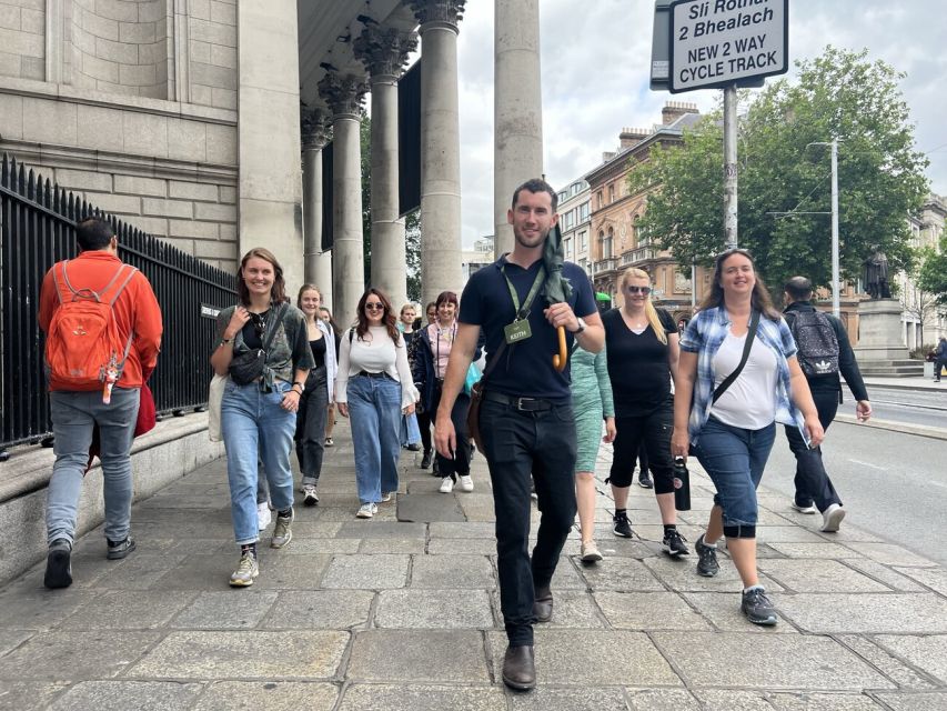 Dublin: Highlights and Hidden Gems Walking Tour - Why a walking timeline works so well in Dublin