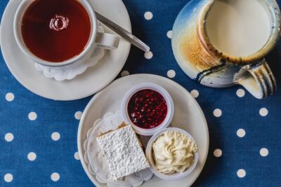 Dublin Historical Centre Food Tour with 8 Food Tastings & Drinks