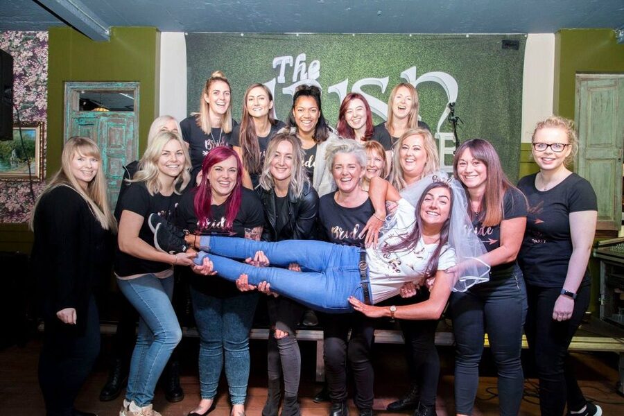 Dublin: Irish Music and Dance Show with Dance Lesson - A Temple Bar dance class where you practice, not just spectate