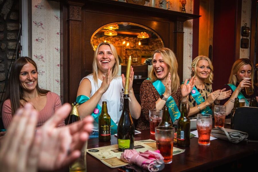 Dublin: Irish Music and Dance Show with Dance Lesson - Where you meet: The Merchants Arch Bar upstairs in Temple Bar