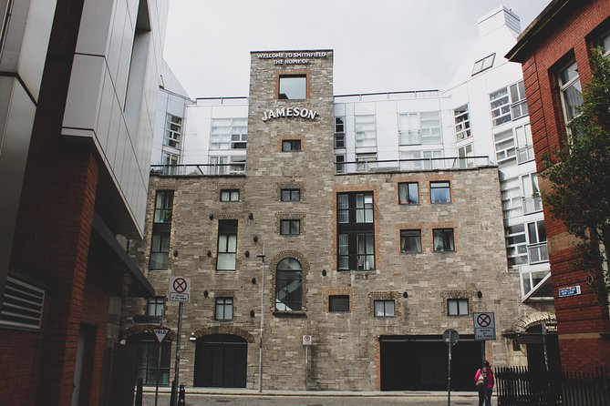 Dublin Jameson Distillery and Guinness Storehouse Guided Tour - Guinness Storehouse: from the pint-glass rise to the Gravity Bar payoff