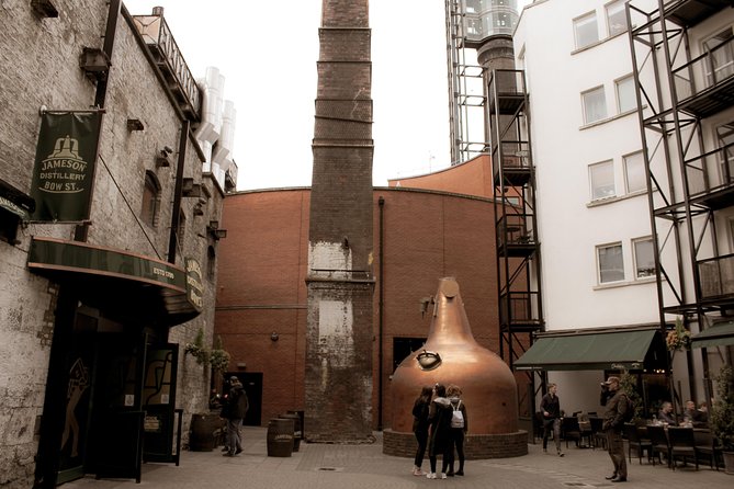 Dublin Jameson Distillery and Guinness Storehouse Guided Tour - Drinks and pacing: included alcohol, included satisfaction (with one pacing caveat)