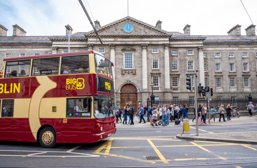 Dublin: Jameson Whiskey Distillery & Hop-on Hop-off Bus Tour - Jameson Bow St Distillery Experience: what you get in 45 minutes