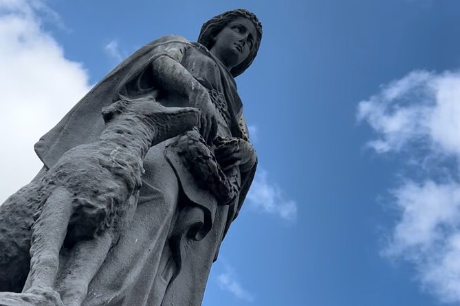 Dublin Mythology and Folklore Tour with Irish Stories and Legends - Temple Bar: stories in the loudest part of Dublin