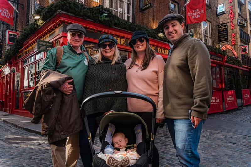 Dublin: Personal Photographer - Travel Photography Experience - Grafton Street and Trinity College Dublin: iconic backdrops with walkable flow