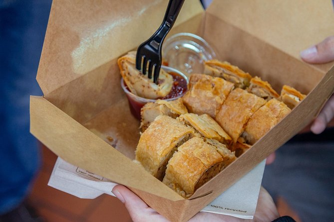 Dublin Private Walking Food Tour With Locals with 10 Tastings - Trinity College Dublin: the Georgian buildings moment