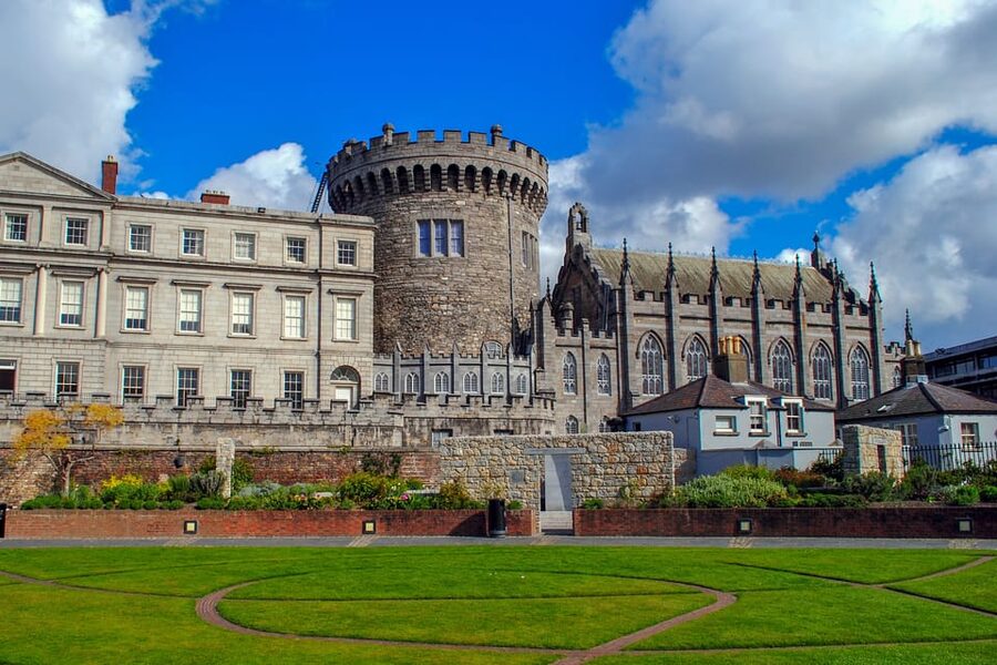 Dublin: St Patrick's, Book of Kells, and Dublin Castle Tour - Meeting at St Patrick’s Garden and how to survive the timing