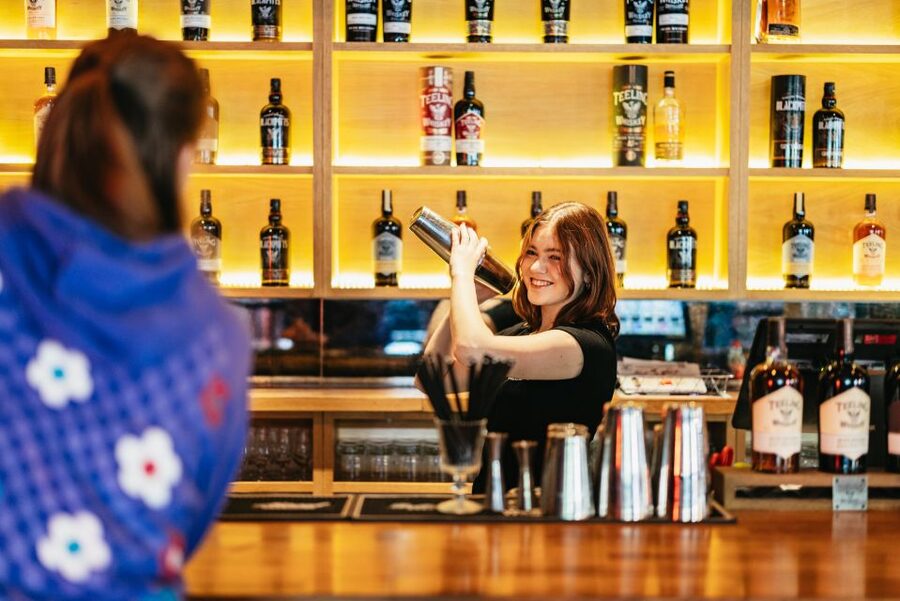 Dublin: Teeling Whiskey Distillery Tour & Tasting - Inside the working distillery: what you’ll actually see, smell, and hear