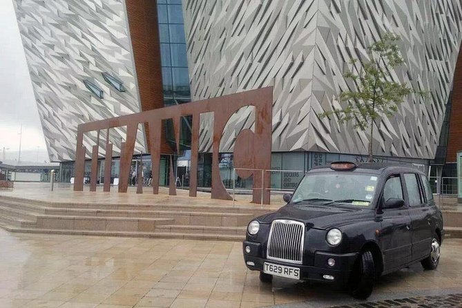 Dublin to Belfast Black Cab, Dunluce Castle and Giant's Causeway - Dunluce Castle: cliff-edge ruins, wind, and Game of Thrones photo stops
