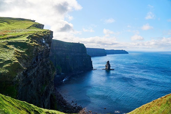 Dublin to Bunratty Castle, Cliffs of Moher, Burren Galway by Rail - Cliffs of Moher for real: wind protection and viewpoint timing