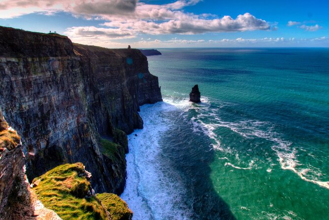Dublin to Cliffs of Moher, Ennis Town & Bunratty Castle Day Tour - Dublin departure: where the day really begins at 7:00 AM
