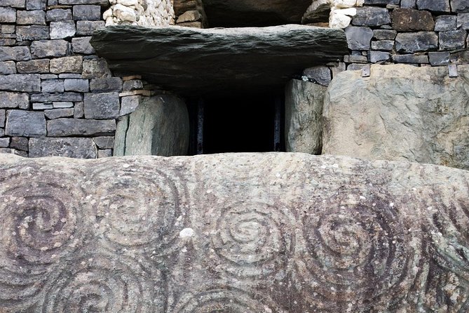 Dublin to Newgrange, Monasterboice Small Group Guided Tours - Battle of the Boyne visitors centre: context for Ireland’s long aftermath