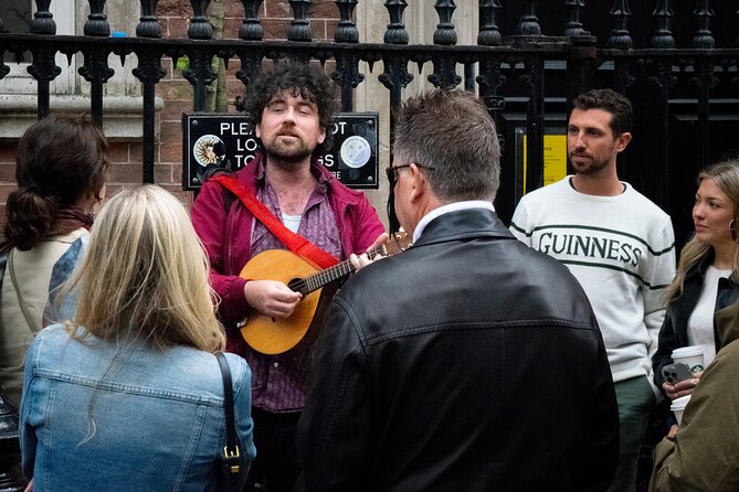 Dublin Traditional Irish Music Walking Tour with Live Performance - Key highlights worth showing up for