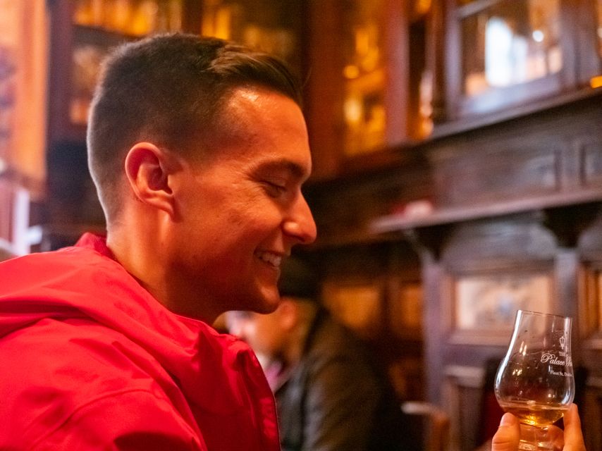 Dublin: Whiskey Tasting Tour - Guide style and small group size: why up to 10 matters