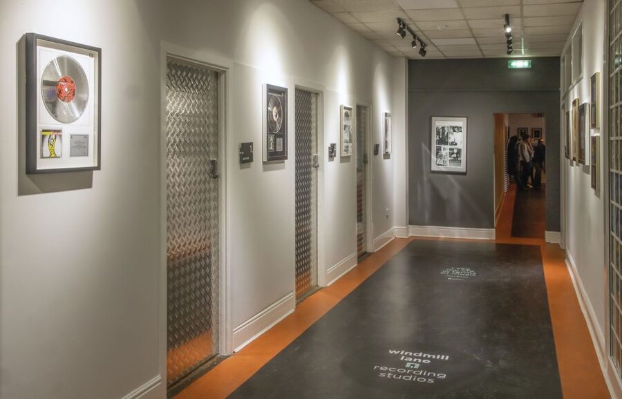 Dublin: Windmill Lane Recording Studios Tour - The Live Room Performance Demo: Turning Music Into Trackable Sound