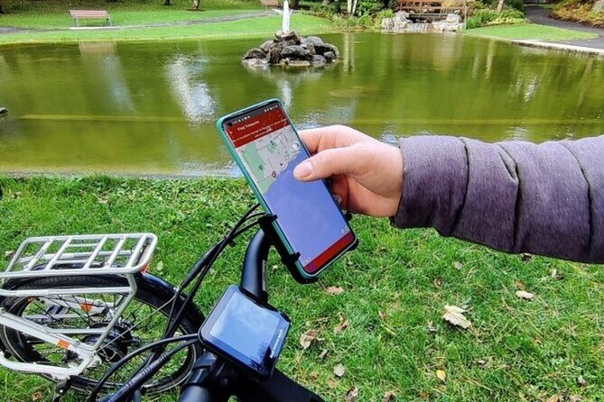 Electric Bike Tour of Kinsale with Expert Local Guide - Old Court House, Kinsale Museum, and the market-square anchor