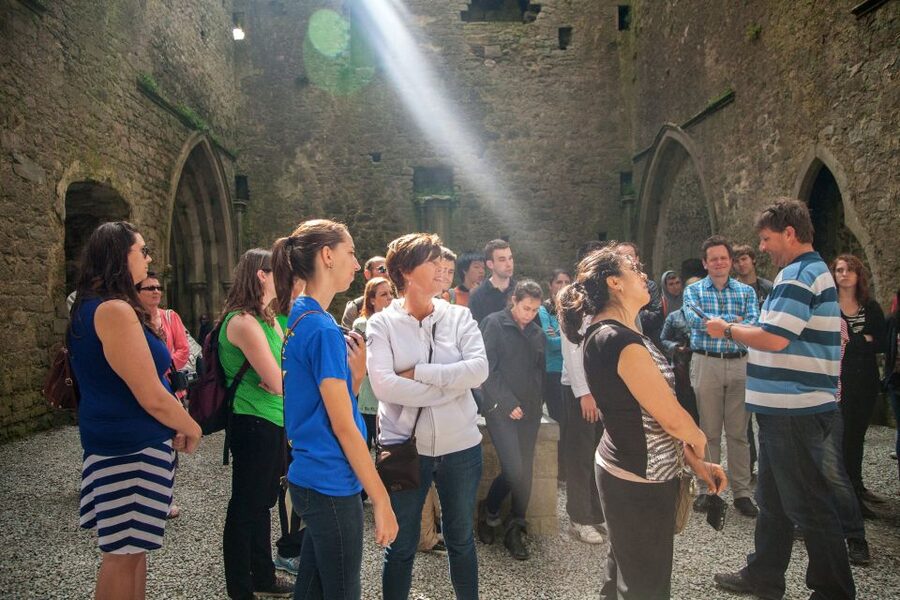From Dublin: Blarney, Rock of Cashel and Cahir Castles Tour - Practical Packing Tips for a 12-Hour Castle Day
