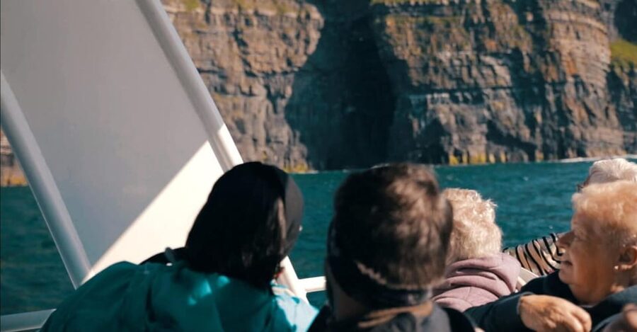 From Dublin: Galway + Cliffs of Moher Boat Cruise in Spanish - Dublin to Galway: a 12-hour west-coast combo that actually works