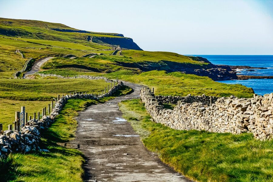From Galway: Aran Islands and Cliffs of Moher Tour & Cruise - How to Spend Your Time on Inis Oirr (Without Feeling Rushed)
