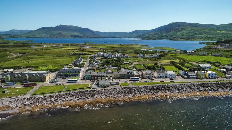 From Killarney: Ring of Kerry Guided Day Tour - Why the Ring of Kerry loop works best on a guided day