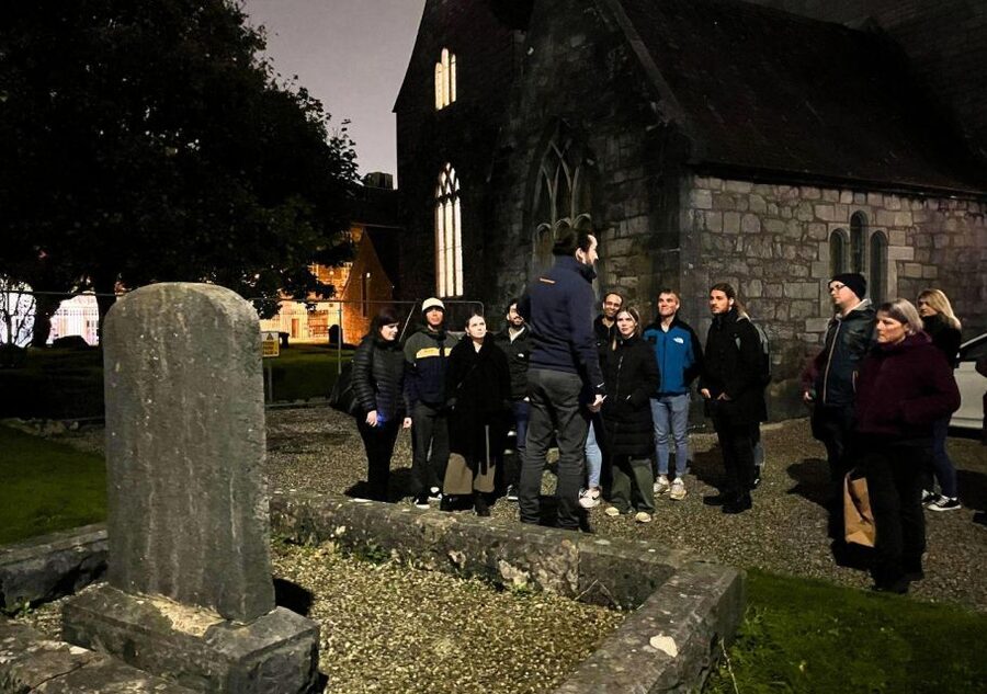 Galway: Dark History Guided City Walking Tour - Why Galway at Night Feels Like a Different Storybook