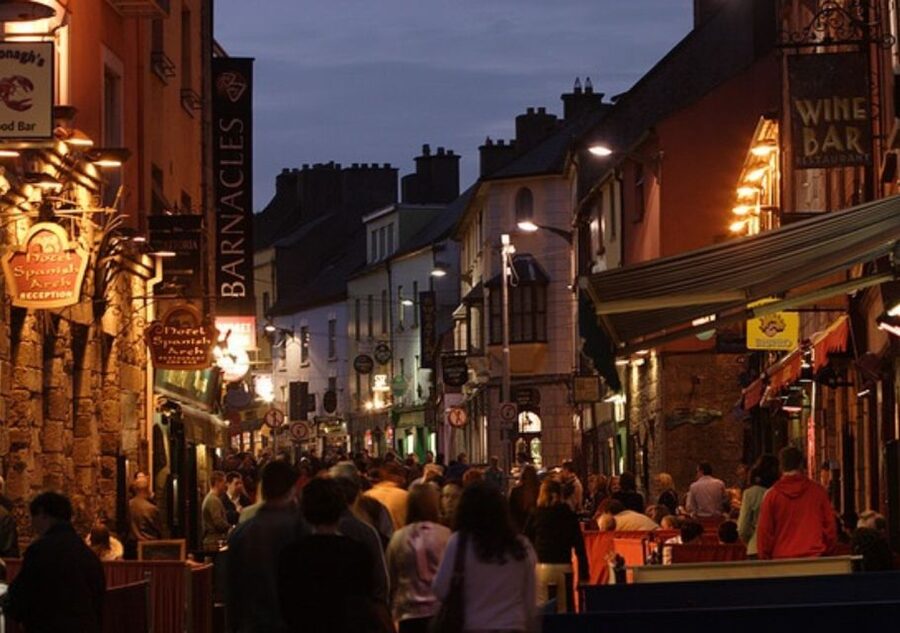 Galway: Dark History Guided City Walking Tour - What You’ll Hear: From Halloween Origins to Witch Trials and Hauntings