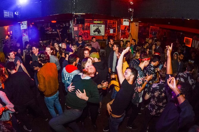 Generation Pub Crawl Dublin - Dublin’s 8pm glow-up at 4 Dame Lane