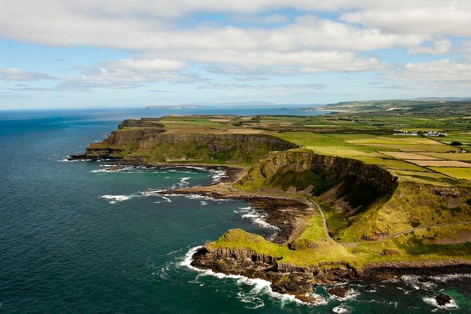 Giant's Causeway with the Titanic Exhibition and the best of Northern Ireland - Giant’s Causeway: basalt pillars, the myth, and the real walk plan