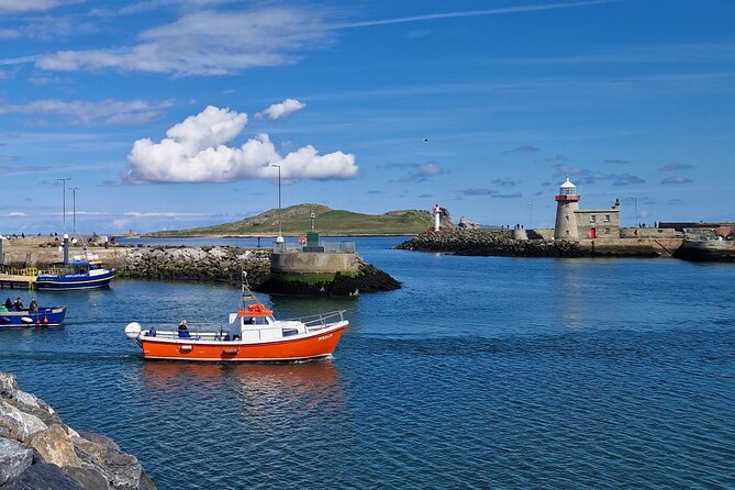 Howth Coastal Boat Tour (Ireland's Eye Ferries 50 mins trip) - How the captain’s stories and music make the hour feel longer