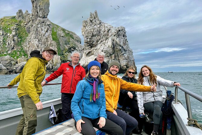 Howth Coastal Boat Tour (Ireland's Eye Ferries 50 mins trip) - Where you meet, and how smooth the start usually feels