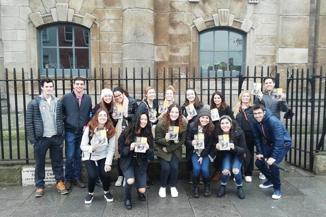 In Our Shoes Dublin Walking Tour - Meeting Timing and Pacing: How to Plan Your Day
