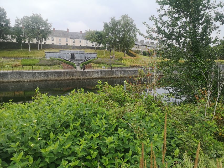 Kilkenny: Historical Highlights Walking Tour - The finish: Kilkenny Castle and the Butler family for 600 years