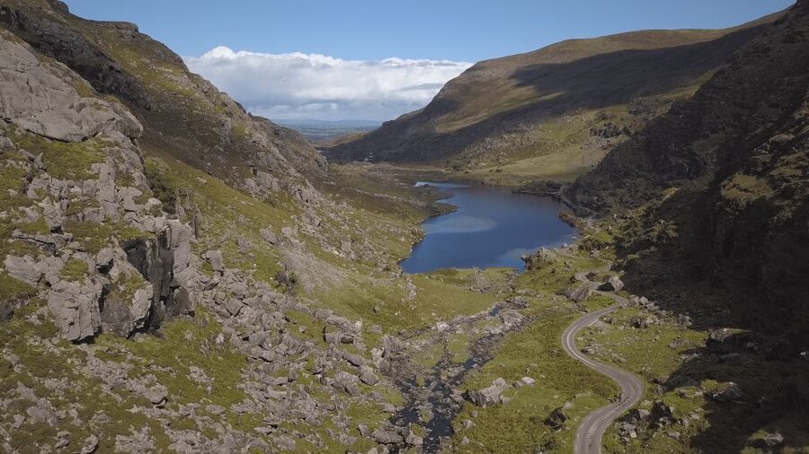 Killarney: Gap of Dunloe Walking and Boat Tour - The Morning Bus Ride and the 12km Self-Guided Gap Walk