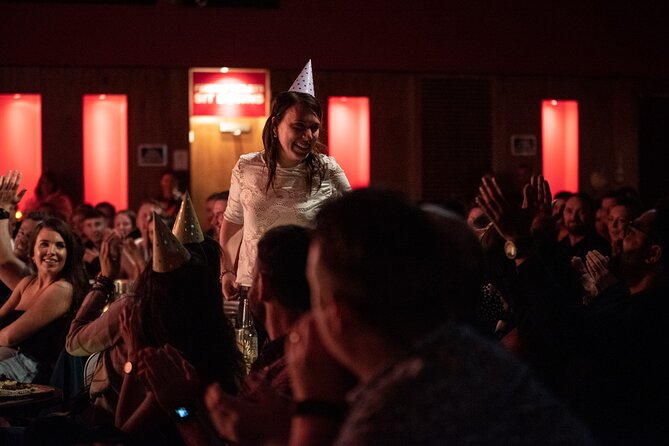 Laughter Lounge Ticket - Ireland's Biggest Comedy Club - Drinks and food: plan your budget and order smart